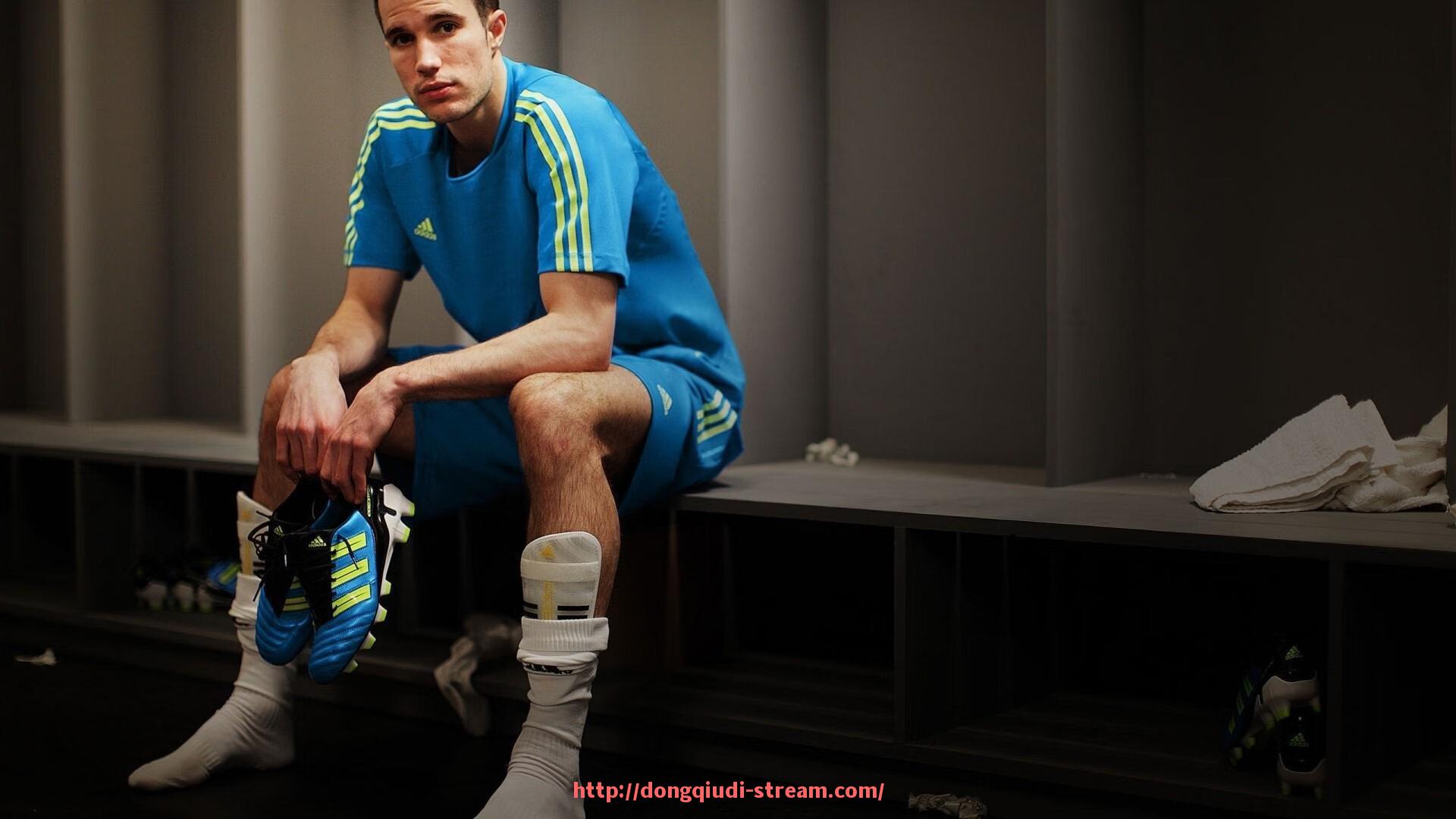 懂球帝直播-欧冠拜仁对阵尤文图斯经典赛事回顾及战术分析